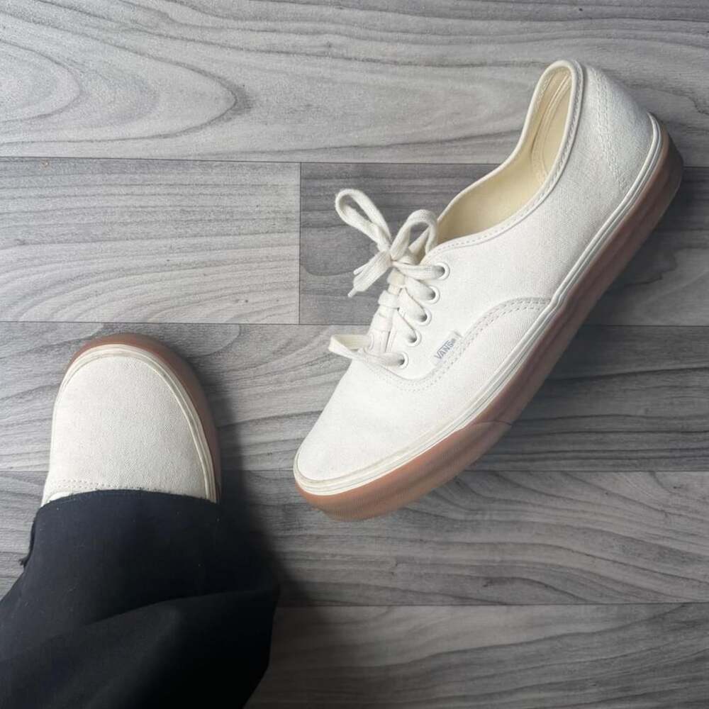 Vans Authentic Size US Men 10.5 White Gum Sole Canvas Skate Shoes